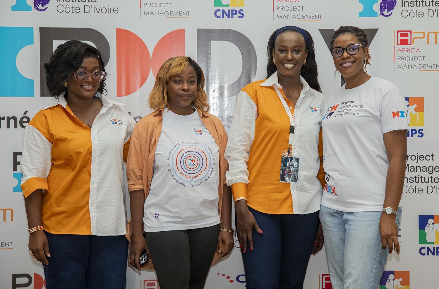 Équipe et bénévoles du Chapitre PMI Côte d’Ivoire lors de l’IPMDAY